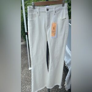 Risen Brand White Flare Leg Jeans size 7- NWT